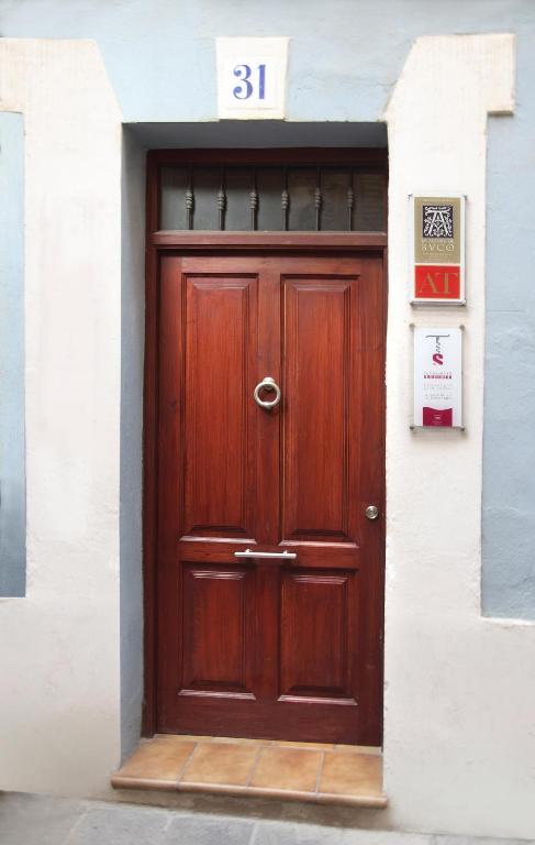 Apartamentos Alcoba De Baco Barbastro Room photo