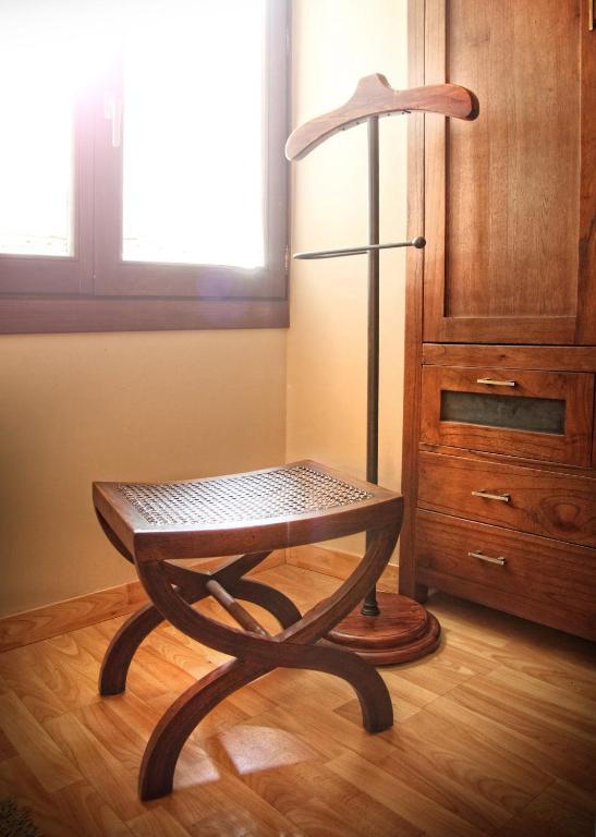 Apartamentos Alcoba De Baco Barbastro Room photo